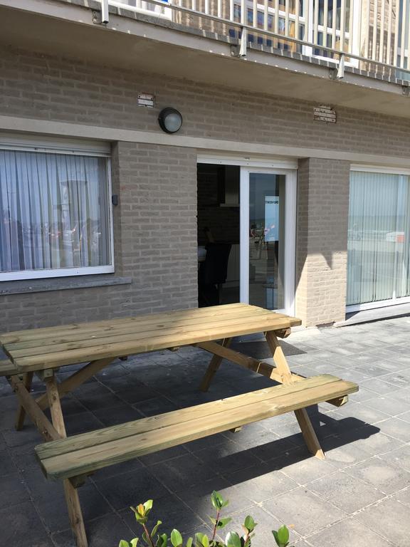 Au Gre Du Vent Apartment Koksijde Bagian luar foto