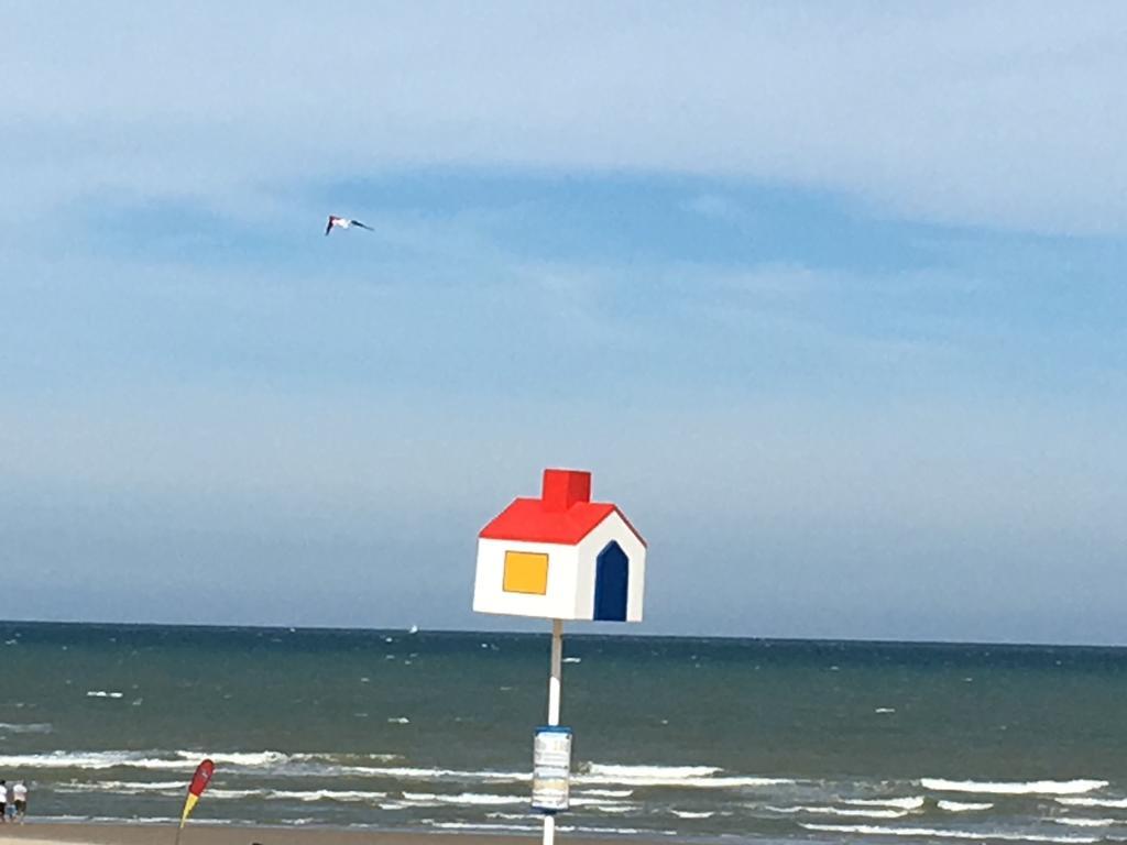 Au Gre Du Vent Apartment Koksijde Bagian luar foto