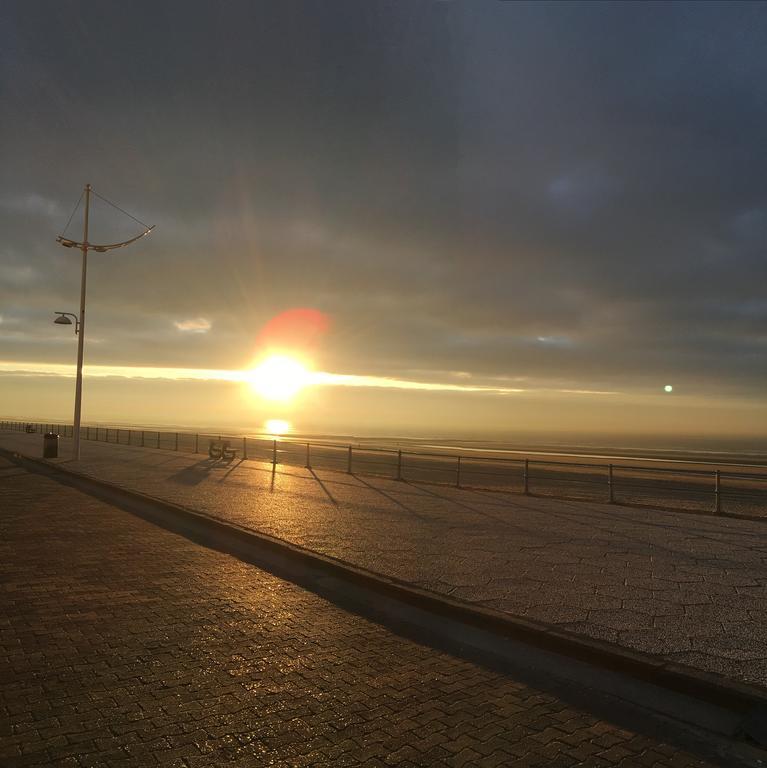 Au Gre Du Vent Apartment Koksijde Bagian luar foto